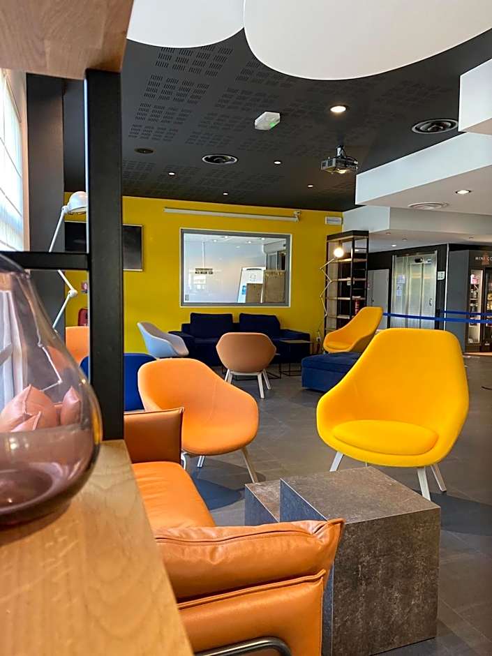 Campanile Roissy Le Mesnil Amelot