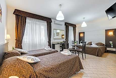 Deluxe Family Room