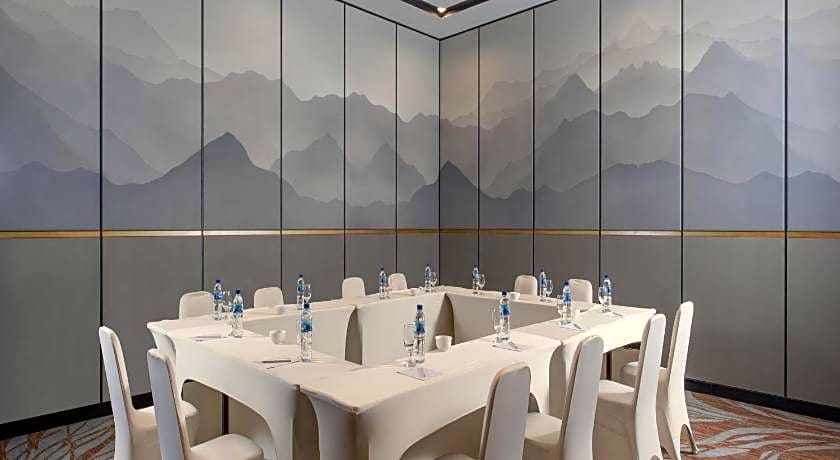 Hotel Santika Premiere Padang