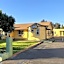 Deluxe Inn