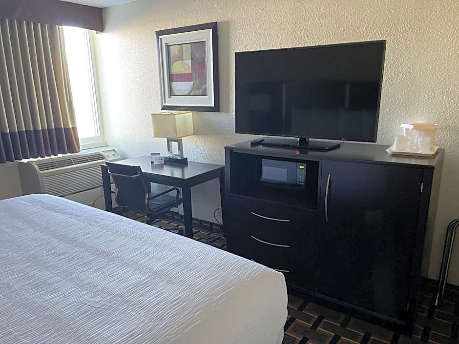 Baymont by Wyndham Scranton Dunmore