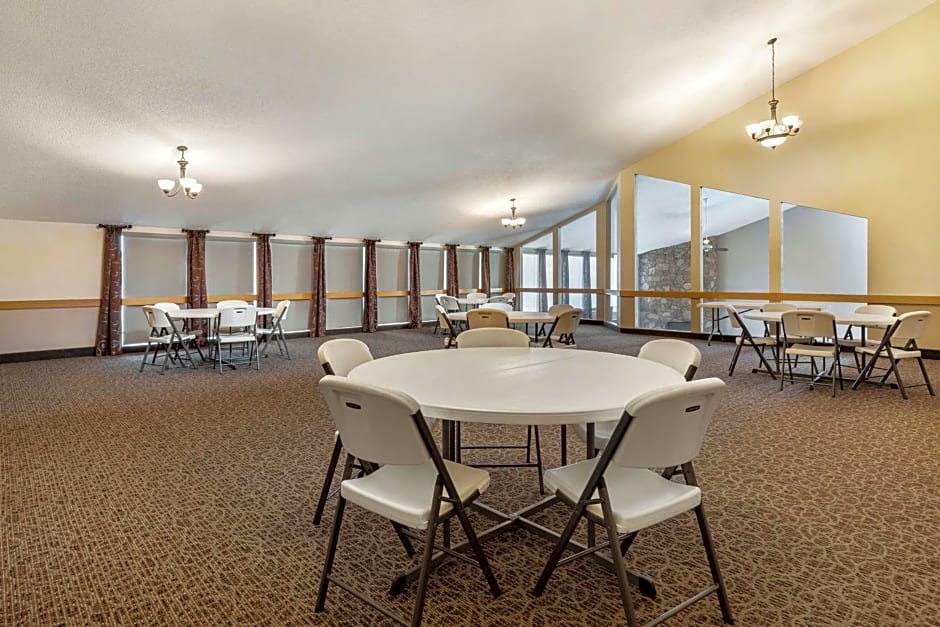 Best Western Indian Oak