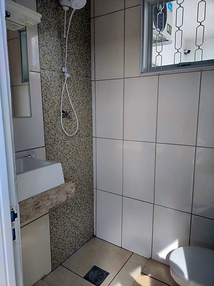 Lindo quarto c/ banheiro privativo