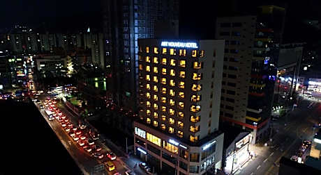 Geoje Artnouveau Suite Hotel