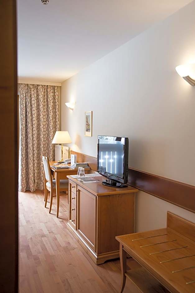 Parkhotel Tristachersee