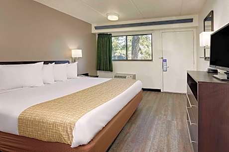 King Room - Non-Smoking