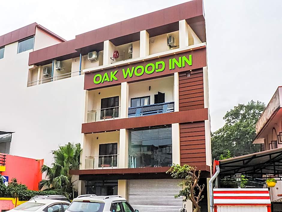 Photo 1 of 31 of Collection O Oak Wood Inn