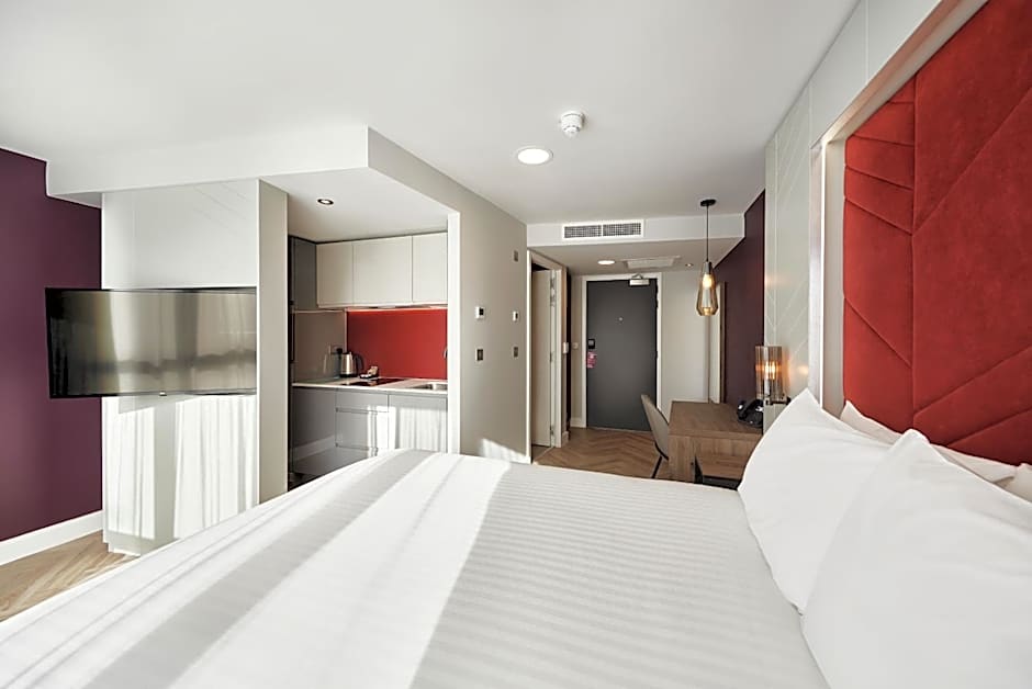 Roomzzz Newcastle City