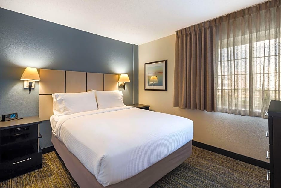Sonesta Simply Suites Jersey City