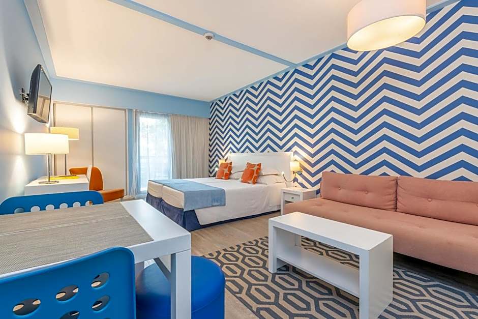 Terrace Mar Suite Hotel