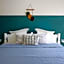 Spacious King Room near Beach & Quinta