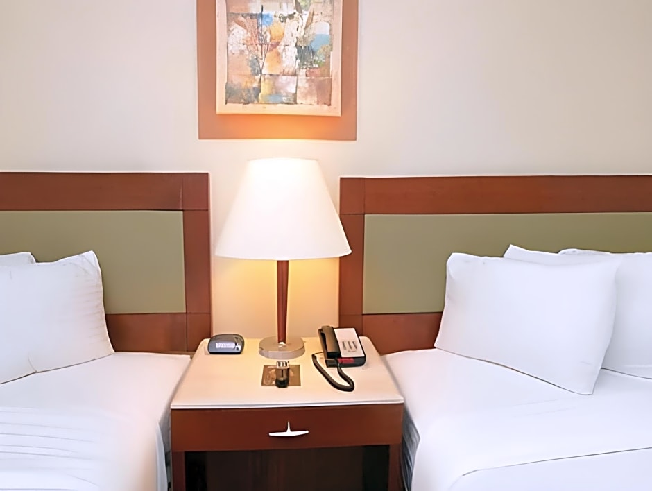 Lexington Inn & Suites NW Chicago Elgin