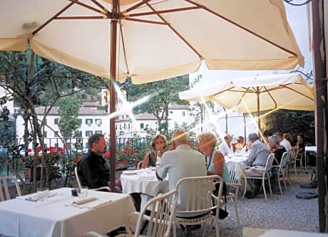 Albergo Ristorante Corona