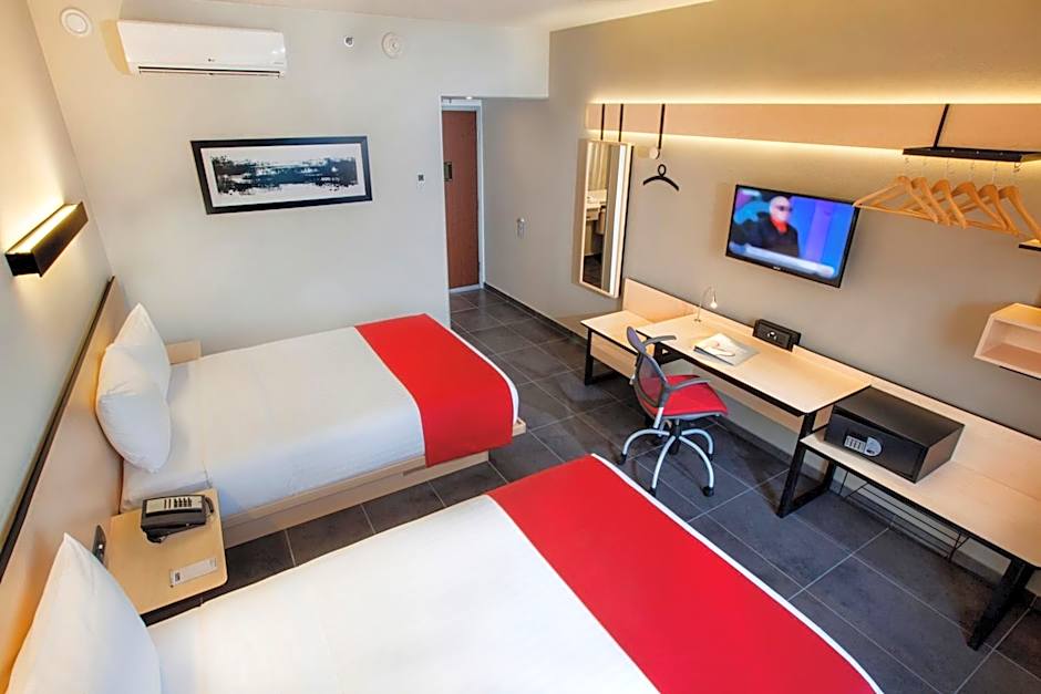 City Express Plus by Marriott Cabo San Lucas