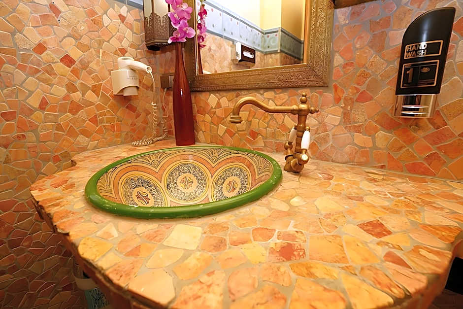 Hotel Villa Oriental & Restaurant                                               