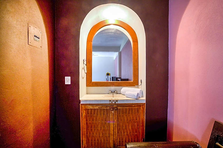OYO Hotel Posada Lys, Zihuatanejo