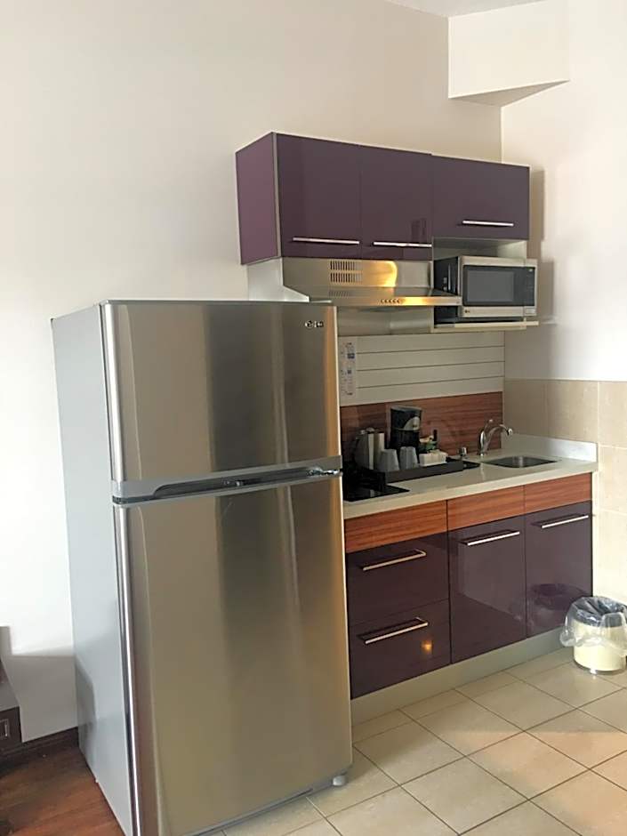 Days Inn & Suites by Wyndham Fort Saskatchewan