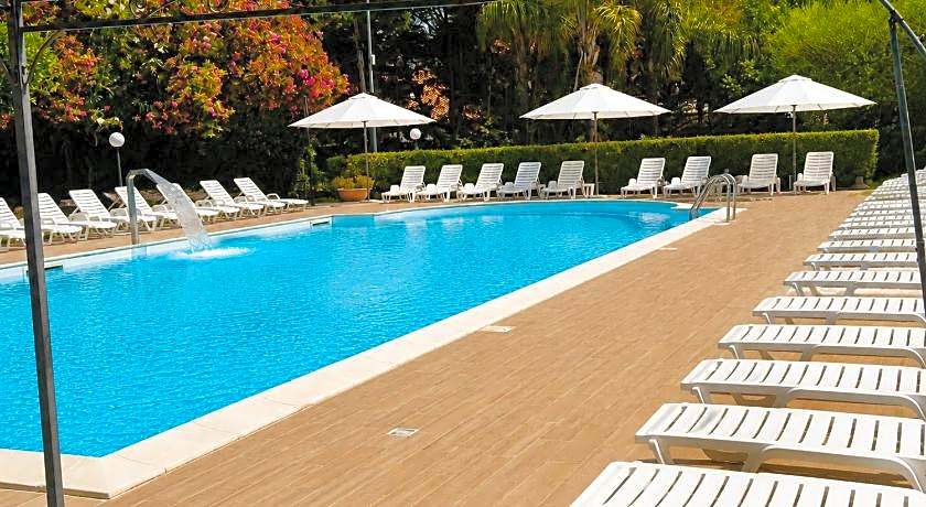 Park Village Hotel