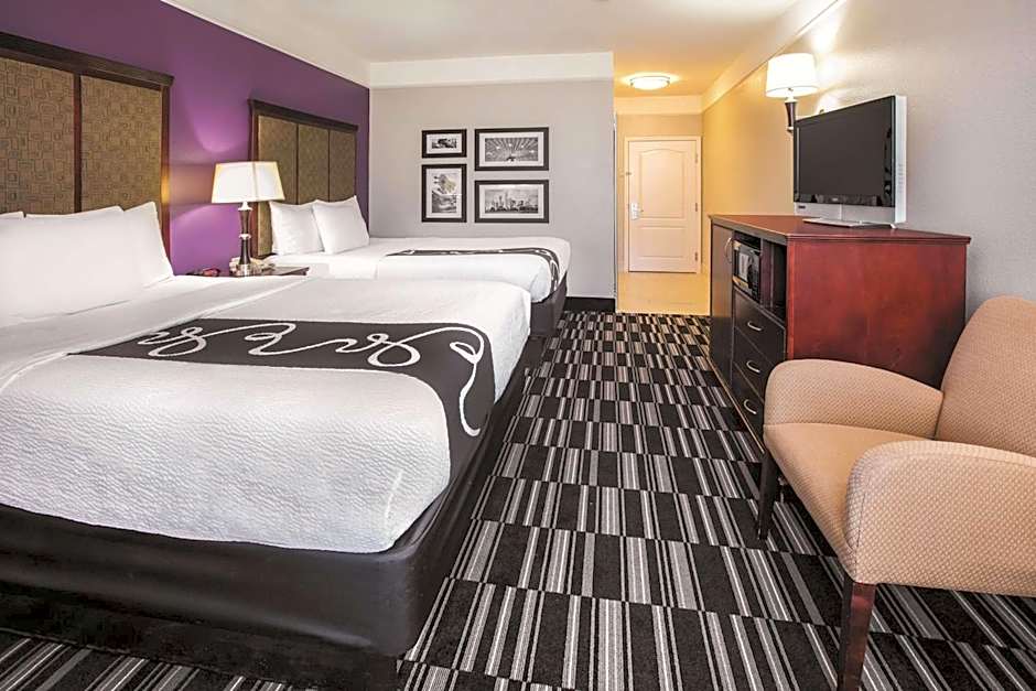 Baymont by Wyndham Dallas South-DeSoto