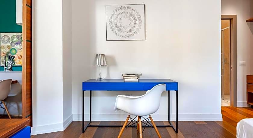 M7 Contemporary Apartments - My Extra Home