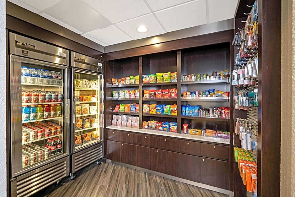 La Quinta Inn & Suites by Wyndham Houston West Park 10