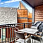 Outstanding Mountain Condo WATERSLIDE and HOT TUB managed by Little Sister Getaways