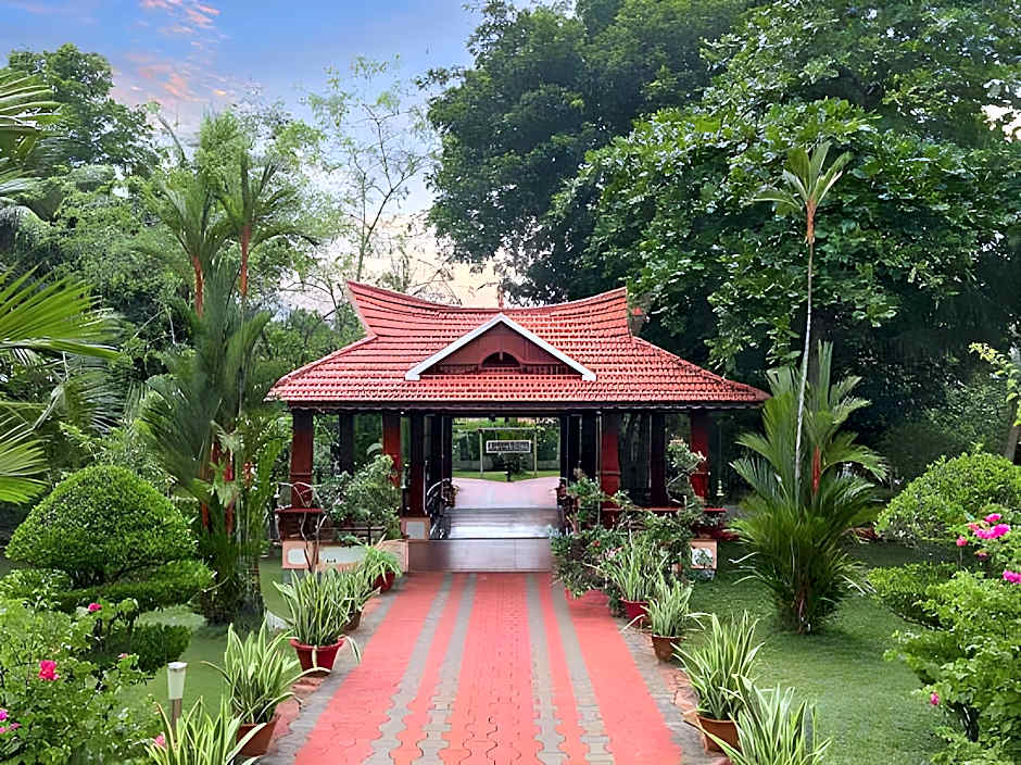 Sterling Lake Palace Alleppey