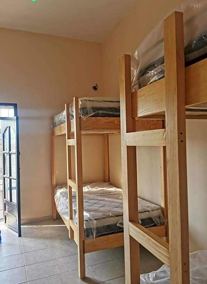 Nido Colibrí - Private Rooms and hostel Dorms in Remate de Paseo Montejo