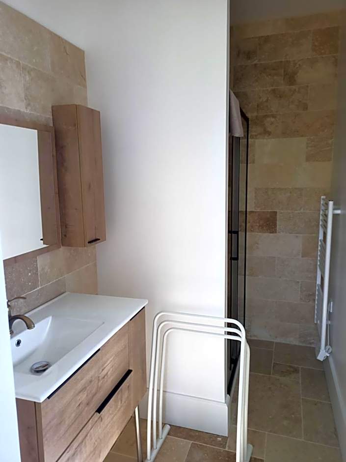 CHATEAU DE CHAVANNES