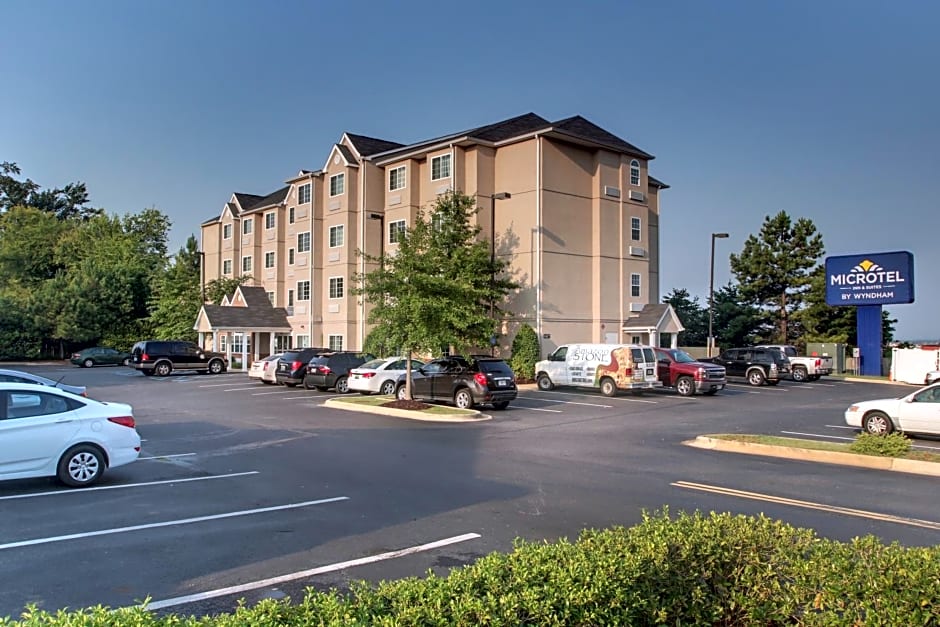 Microtel Inn & Suites by Wyndham Tuscaloosa