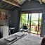 Entendeni Lodge SelfCatering