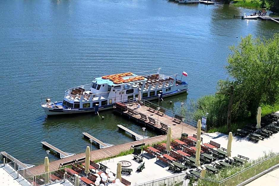 Hotel Gołębiewski Mikołajki