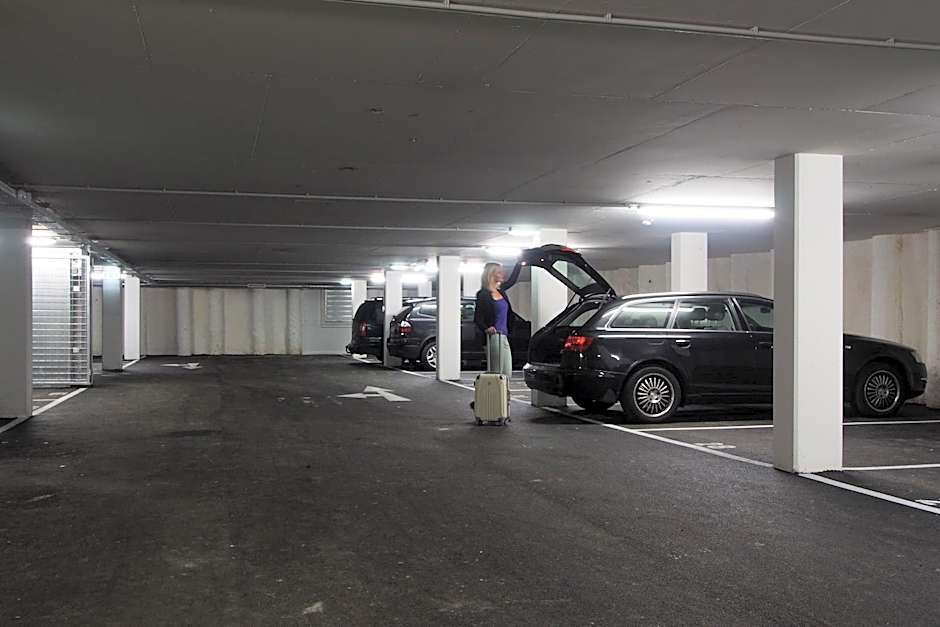 HB1 Schönbrunn Budget & Design