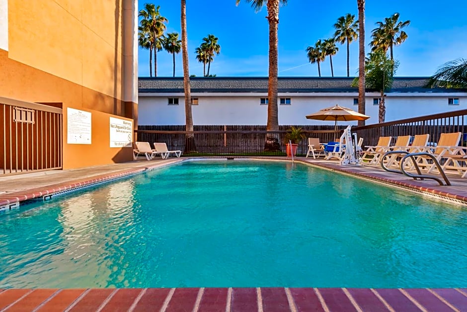 Hampton Inn Bakersfield - Central