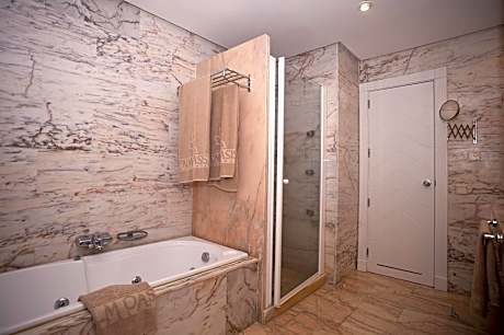 Apartment, 1 Bedroom (2 Adults) (2 Twin Beds and 1 Double Sofa Bed)