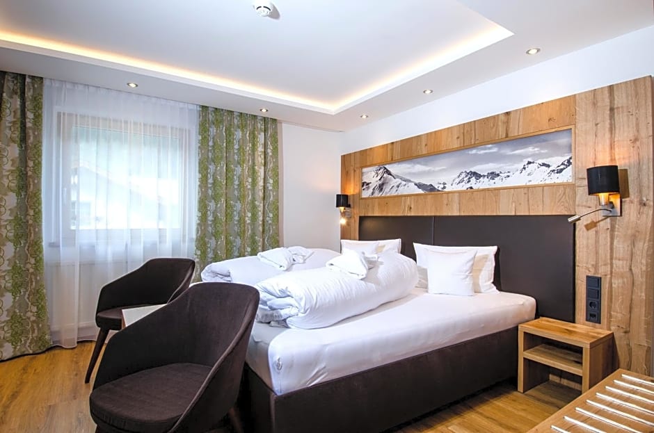 Hotel Garni Siegele - inklusive Silvretta-Card PREMIUM