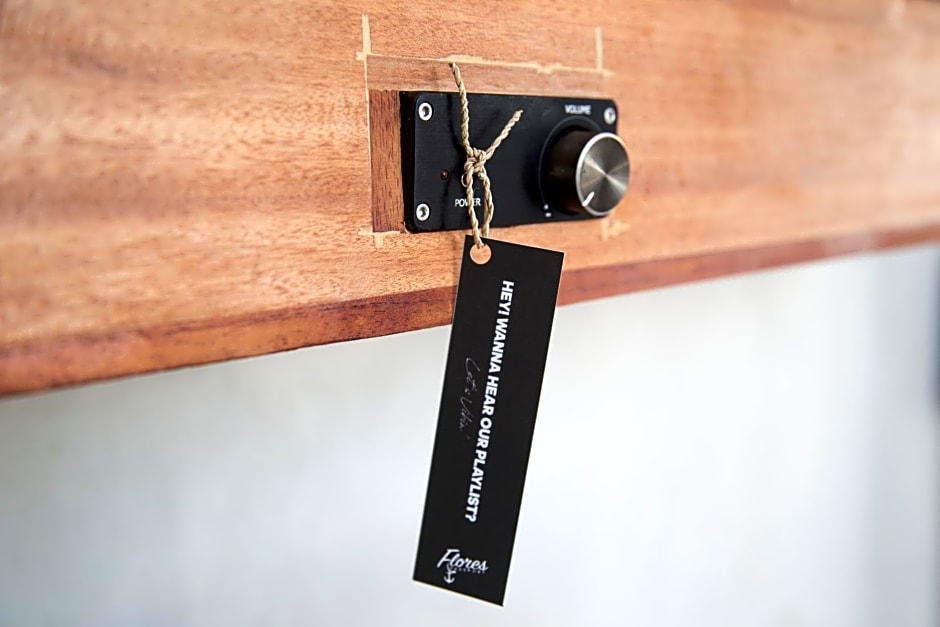 Flores Passport House