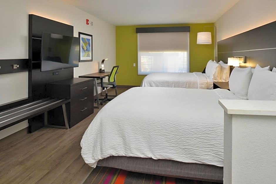 Holiday Inn Express Hotel & Suites Carthage By IHG