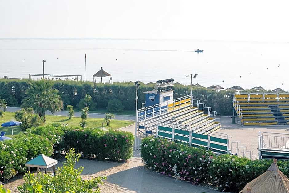 African Beach Hotel-Residence