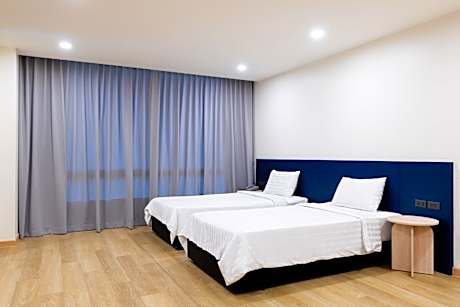 Large Double or Twin Room