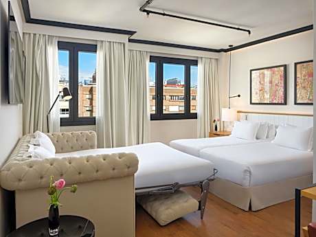 Superior Triple Room (2 Adults + 1 Child)