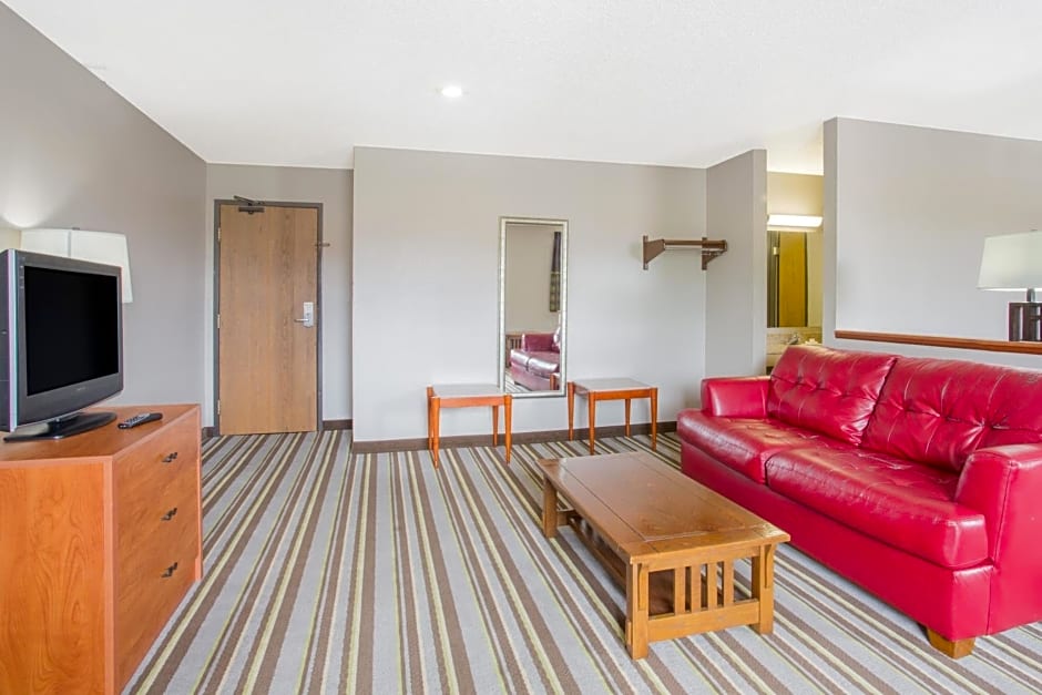 Super 8 by Wyndham Abingdon VA