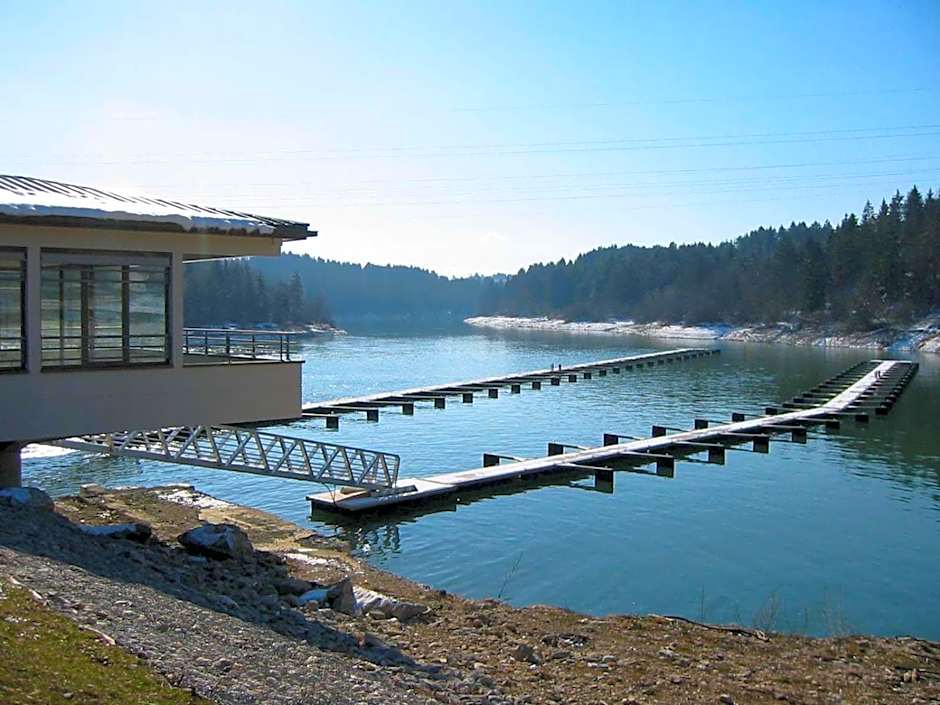 gite lac de vouglans