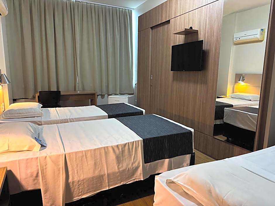 Hotel Valerim Itajaí / Navegantes