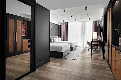 Standard Queen Room with Two Queen Beds and Adapted Tub - Mobility and Hearing Accessible