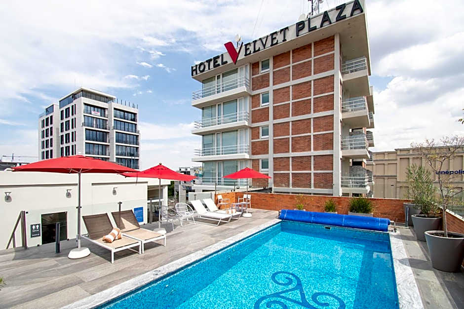 Hotel Velvet Plaza