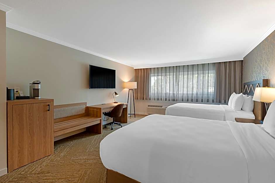 Best Western Plus Inn At The Vines