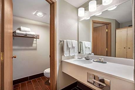 2 Queen Beds Non-Smoking