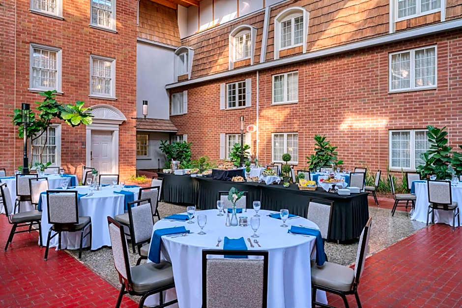 Crowne Plaza Albany - The Desmond Hotel By IHG