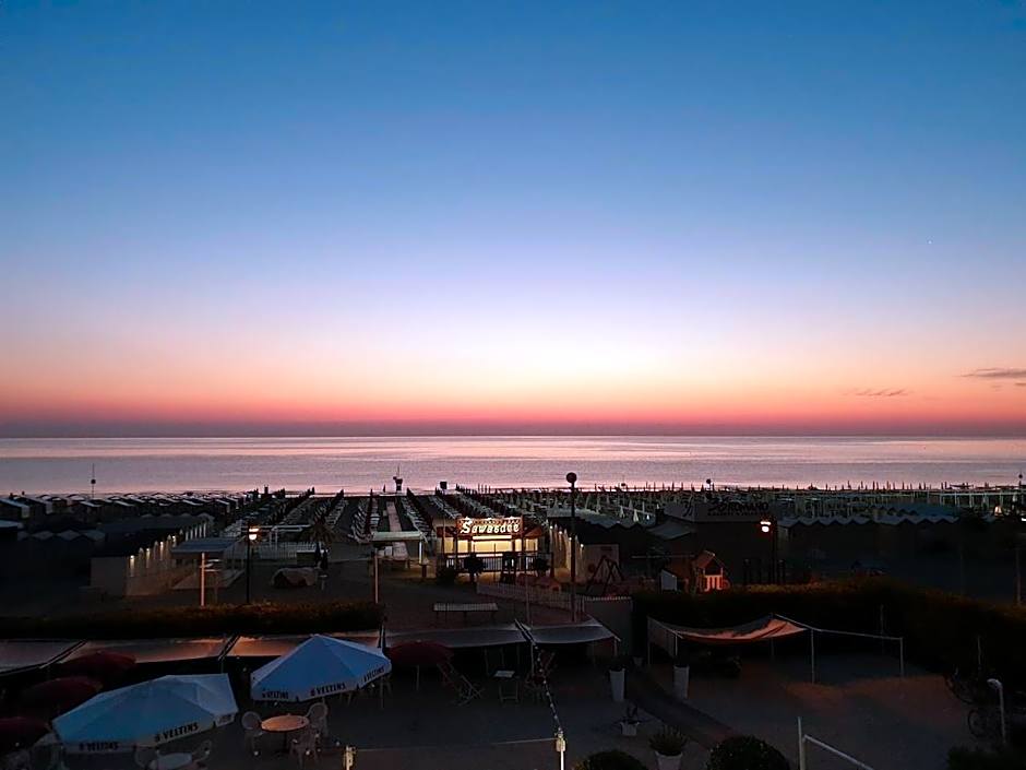 Hotel Soraya - Spiaggia Sawasdee with Beach & Parking